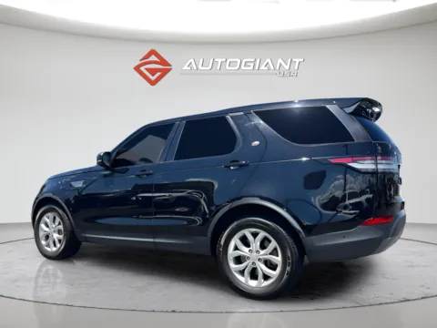 More photos of 2020 Land Rover Discovery SE at AutoGiant USA Indianapolis, IN