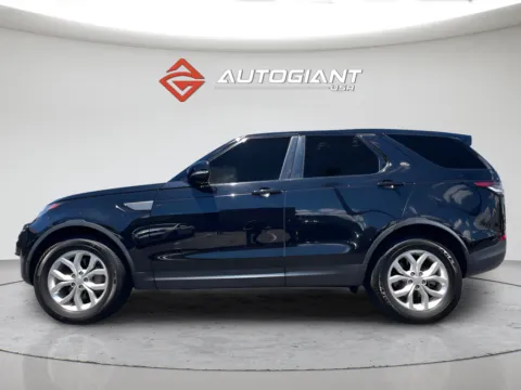 Another view of 2020 Land Rover Discovery SE for sale in Indianapolis, IN at AutoGiant USA Indianapolis