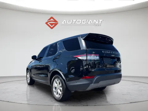 More photos of 2020 Land Rover Discovery SE at AutoGiant USA Indianapolis, IN
