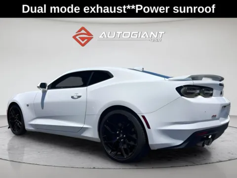 More photos of 2021 Chevrolet Camaro SS at AutoGiant USA Indianapolis, IN