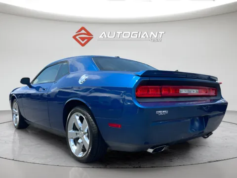 More photos of 2009 Dodge Challenger R/T at AutoGiant USA Indianapolis, IN