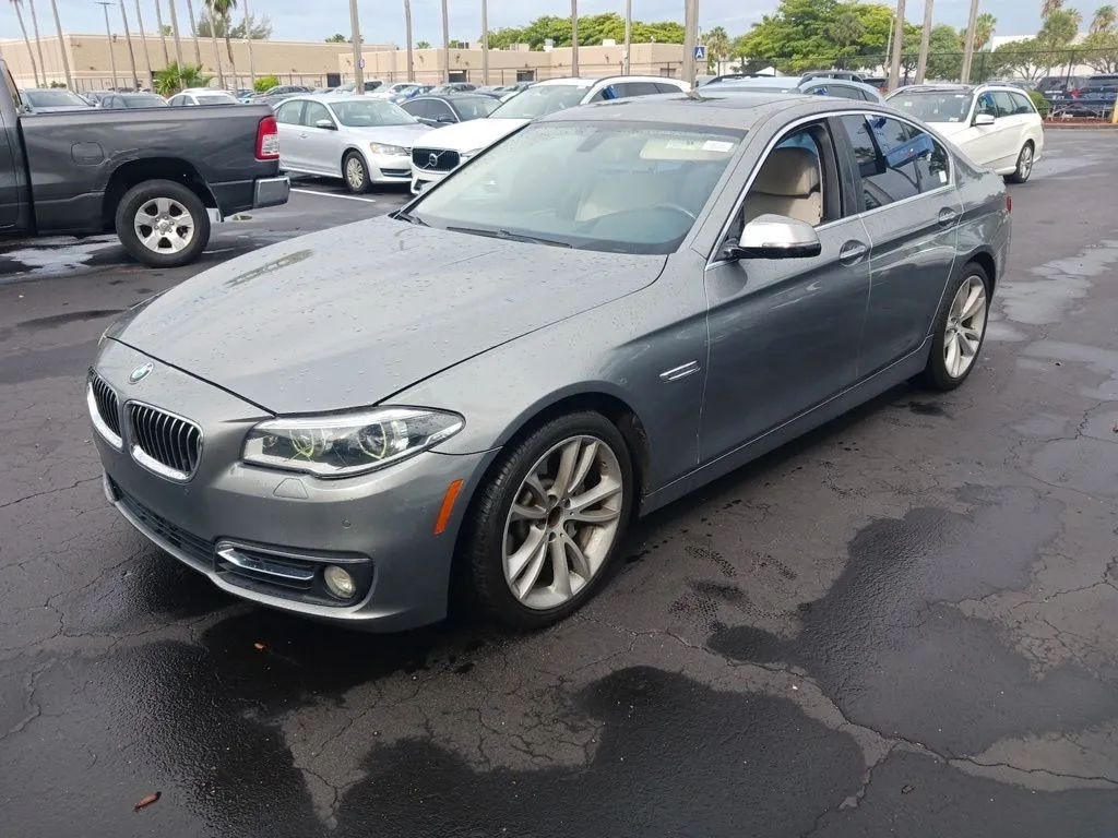 2014 BMW 5 Series 535i Sedan's photo