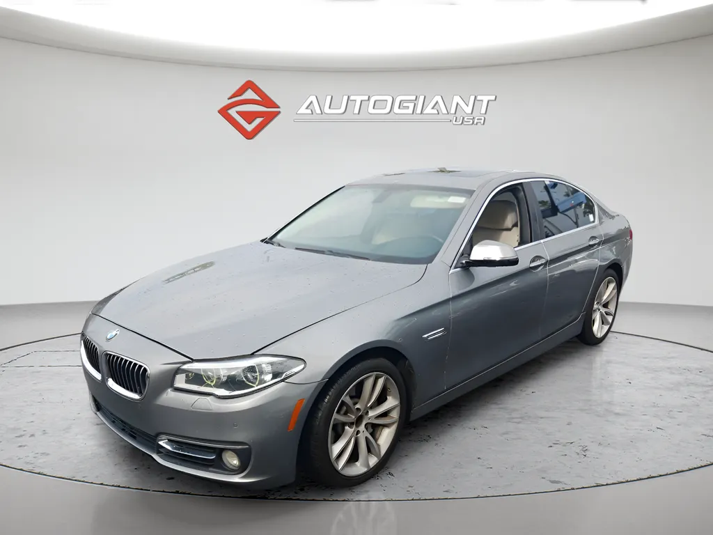 2014 BMW 5 Series 535i Sedan's photo