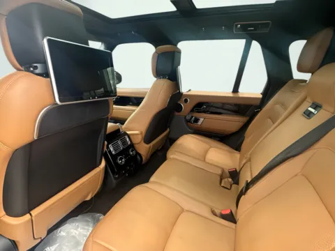 Another view of 2018 Land Rover Range Rover 5.0L V8 Supercharged Autobiography for sale in Indianapolis, IN at AutoGiant USA Indianapolis