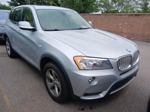 Photos of 2012 BMW X3 xDrive28i for sale in Indianapolis, IN at AutoGiant USA Indianapolis