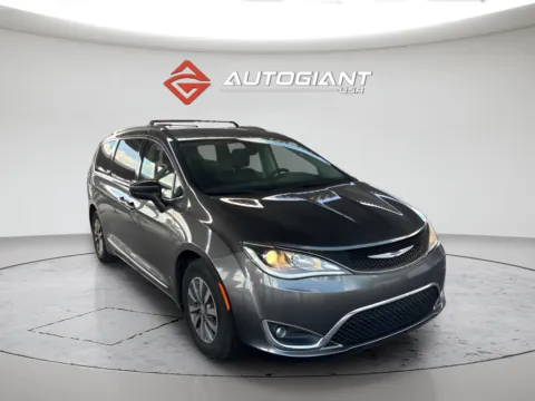 Photos of 2019 Chrysler Pacifica Touring L Plus for sale in Indianapolis, IN at AutoGiant USA Indianapolis