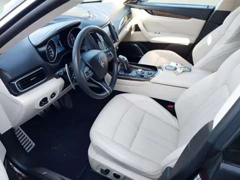 More photos of 2019 Maserati Levante GranSport at AutoGiant USA Indianapolis, IN
