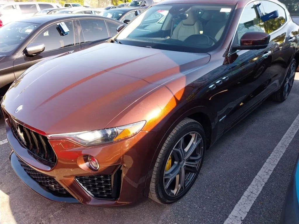 one up限定　チヨコ　アトランティスレッド Used 2019 Maserati Levante GranSport for sale in Indianapolis, IN