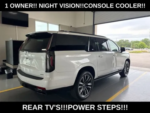 More photos of 2021 Cadillac Escalade ESV Sport Platinum at AutoGiant USA Indianapolis, IN