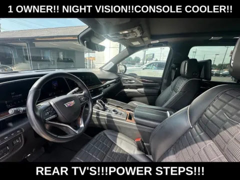 More photos of 2021 Cadillac Escalade ESV Sport Platinum at AutoGiant USA Indianapolis, IN