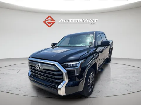 Black 2022 Toyota Tundra Limited for sale in Indianapolis, IN