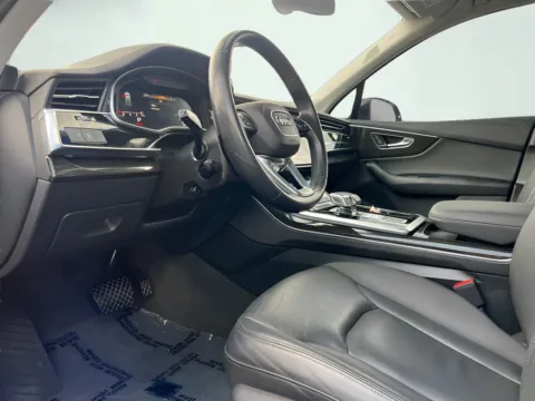 Photos of 2022 Audi Q7 55 Premium Plus for sale in Indianapolis, IN at AutoGiant USA Indianapolis