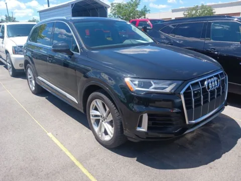 Photos of 2022 Audi Q7 55 Premium Plus for sale in Indianapolis, IN at AutoGiant USA Indianapolis