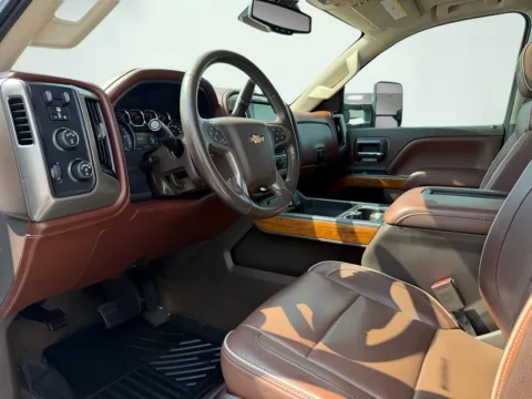Photos of 2017 Chevrolet Silverado 3500HD High Country for sale in Indianapolis, IN at AutoGiant USA Indianapolis