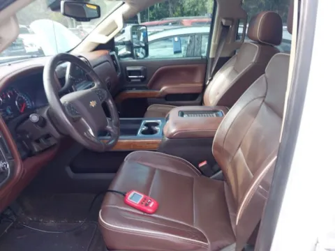More photos of 2017 Chevrolet Silverado 3500HD High Country at AutoGiant USA Indianapolis, IN