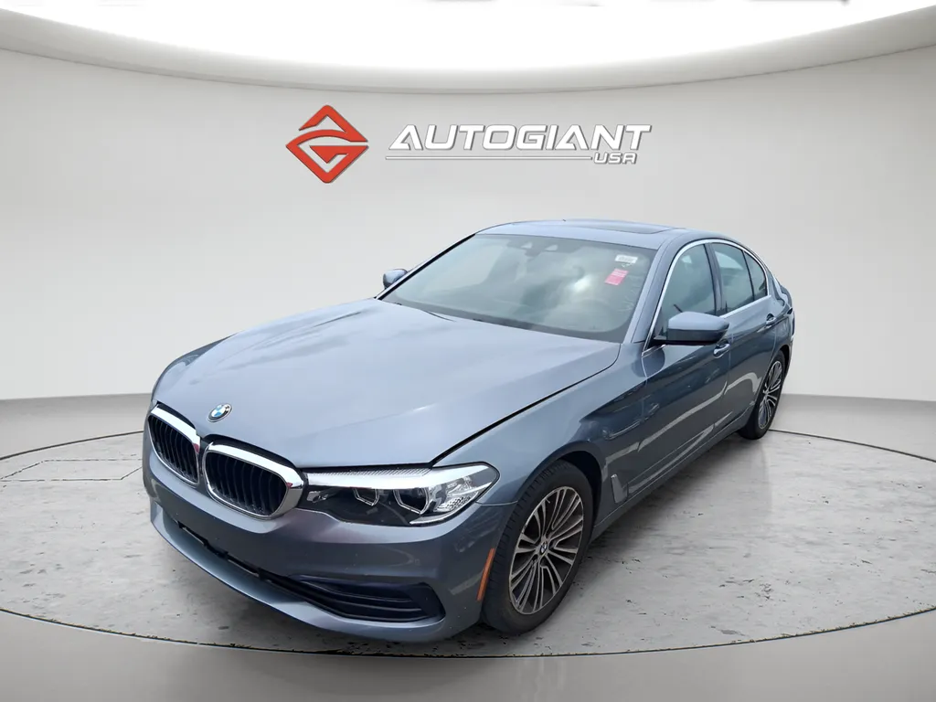 Gray 2019 BMW 5 Series 530i xDrive for sale in Indianapolis, IN