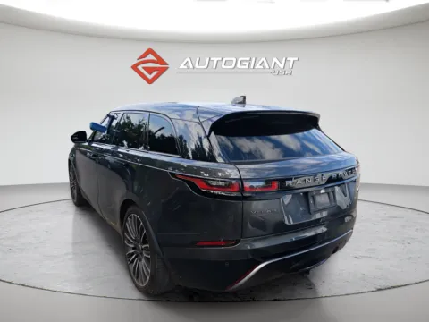 More photos of 2022 Land Rover Range Rover Velar P250 R-Dynamic S at AutoGiant USA Indianapolis, IN