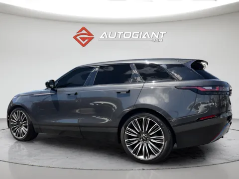 More photos of 2022 Land Rover Range Rover Velar P250 R-Dynamic S at AutoGiant USA Indianapolis, IN