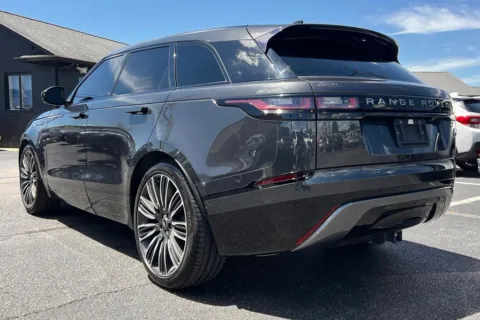 More photos of 2022 Land Rover Range Rover Velar P250 R-Dynamic S at AutoGiant USA Indianapolis, IN