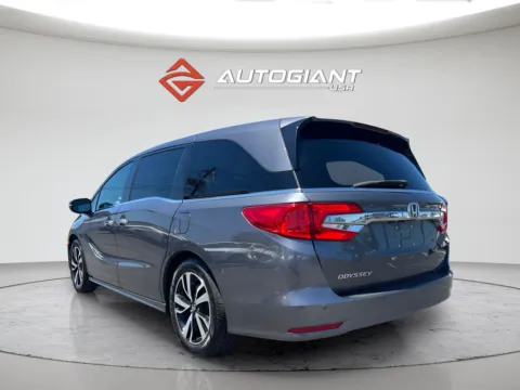 More photos of 2018 Honda Odyssey Elite at AutoGiant USA Indianapolis, IN