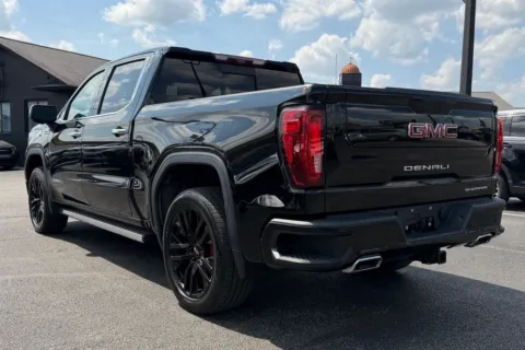 More photos of 2022 GMC Sierra 1500 Limited Denali at AutoGiant USA Indianapolis, IN