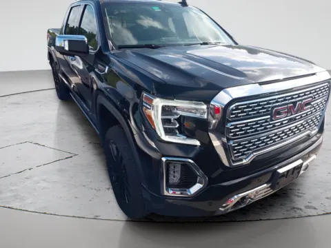 Photos of 2022 GMC Sierra 1500 Limited Denali for sale in Indianapolis, IN at AutoGiant USA Indianapolis
