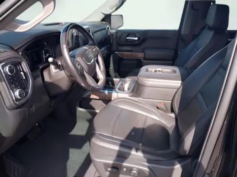 More photos of 2022 GMC Sierra 1500 Limited Denali at AutoGiant USA Indianapolis, IN