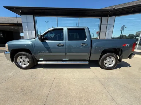 Photos of 2012 Chevrolet Silverado 1500 LT for sale in Indianapolis, IN at AutoGiant USA Indianapolis