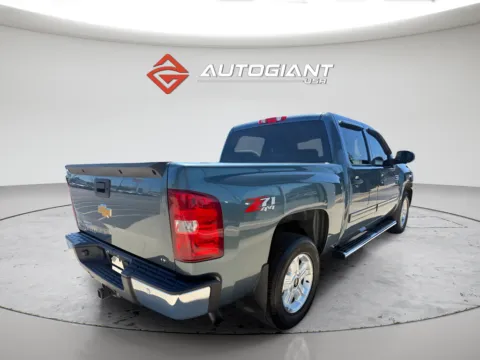 More photos of 2012 Chevrolet Silverado 1500 LT at AutoGiant USA Indianapolis, IN