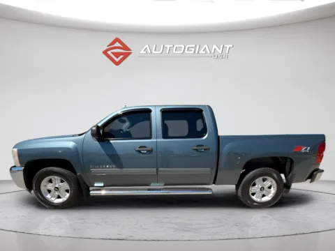Photos of 2012 Chevrolet Silverado 1500 LT for sale in Indianapolis, IN at AutoGiant USA Indianapolis