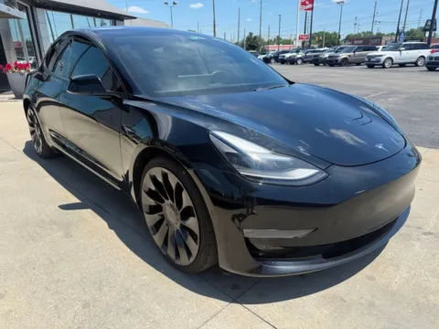 More photos of 2022 Tesla Model 3 Performance at AutoGiant USA Indianapolis, IN