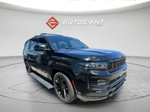 More photos of 2022 Jeep Grand Wagoneer Series II at AutoGiant USA Indianapolis, IN