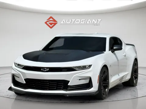 White 2021 Chevrolet Camaro SS for sale in Indianapolis, IN