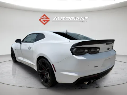 More photos of 2021 Chevrolet Camaro SS at AutoGiant USA Indianapolis, IN