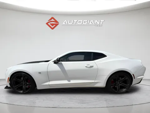 Photos of 2021 Chevrolet Camaro SS for sale in Indianapolis, IN at AutoGiant USA Indianapolis