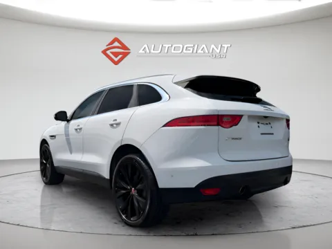 More photos of 2019 Jaguar F-PACE 30t Portfolio at AutoGiant USA Indianapolis, IN