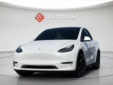 Photos of 2021 Tesla Model Y Long Range for sale in Indianapolis, IN at AutoGiant USA Indianapolis