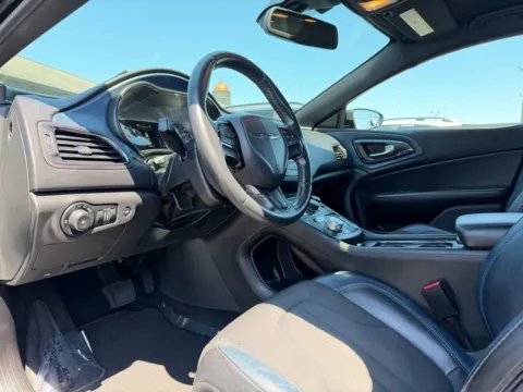 Photos of 2016 Chrysler 200 S for sale in Indianapolis, IN at AutoGiant USA Indianapolis