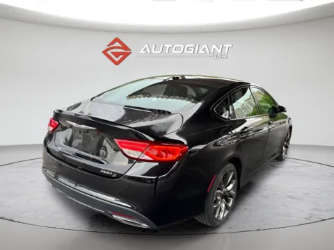 More photos of 2016 Chrysler 200 S at AutoGiant USA Indianapolis, IN