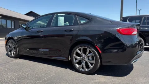 More photos of 2016 Chrysler 200 S at AutoGiant USA Indianapolis, IN