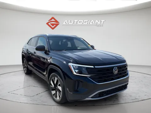 Photos of 2024 Volkswagen Atlas Cross Sport 2.0T SE w/Technology for sale in Indianapolis, IN at AutoGiant USA Indianapolis
