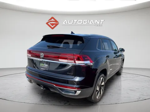 More photos of 2024 Volkswagen Atlas Cross Sport 2.0T SE w/Technology at AutoGiant USA Indianapolis, IN