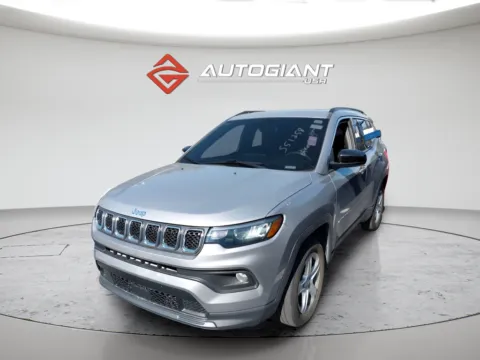 Silver 2023 Jeep Compass Latitude for sale in Indianapolis, IN