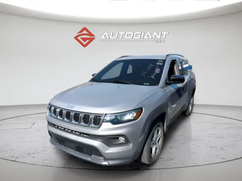 Photos of 2023 Jeep Compass Latitude for sale in Indianapolis, IN at AutoGiant USA Indianapolis
