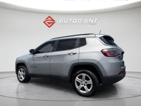 More photos of 2023 Jeep Compass Latitude at AutoGiant USA Indianapolis, IN