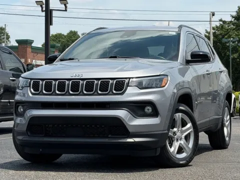 Silver 2023 Jeep Compass Latitude for sale in Indianapolis, IN