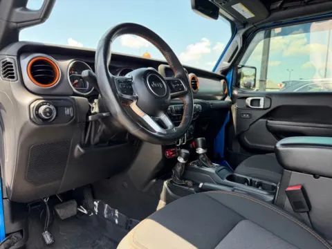 Photos of 2023 Jeep Gladiator Mojave for sale in Indianapolis, IN at AutoGiant USA Indianapolis