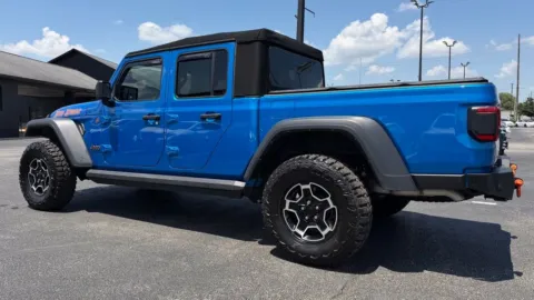 More photos of 2023 Jeep Gladiator Mojave at AutoGiant USA Indianapolis, IN