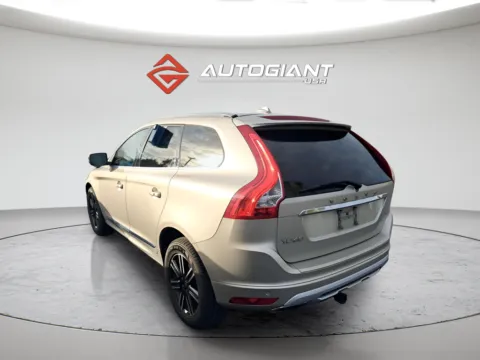 More photos of 2017 Volvo XC60 T5 Dynamic at AutoGiant USA Indianapolis, IN