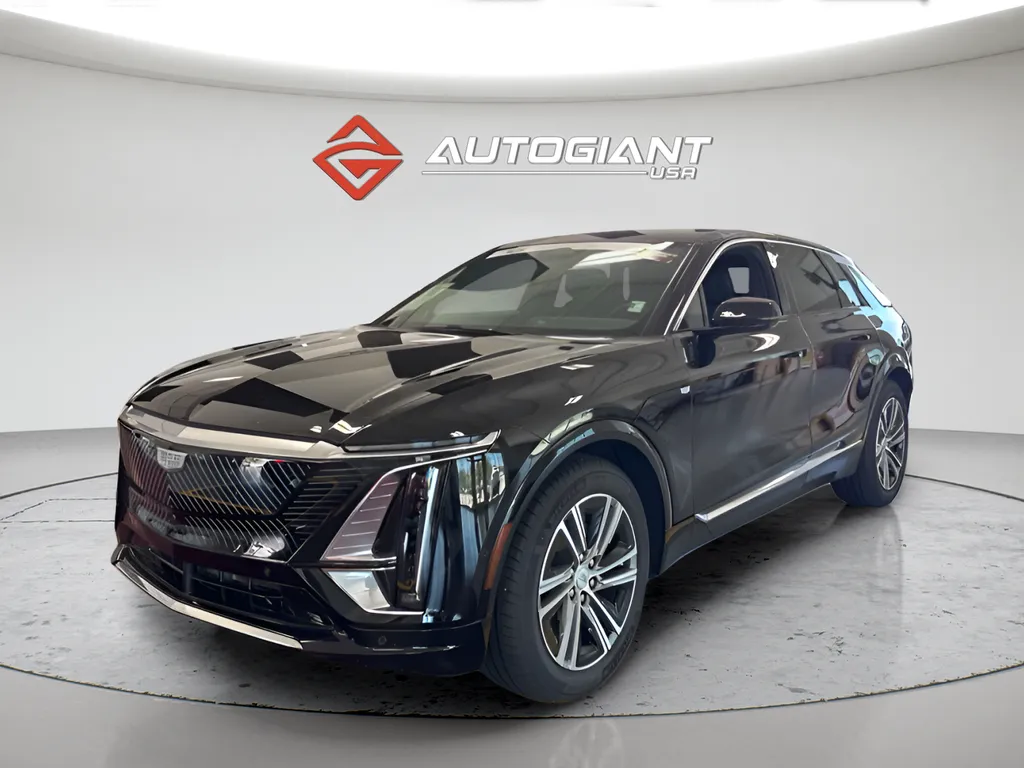 2025 Cadillac Lyriq Luxury 1 AWD's photo